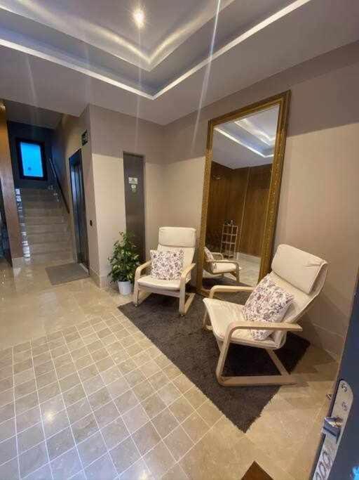 Seville Luxury Downtown Suite Ngoại thất bức ảnh